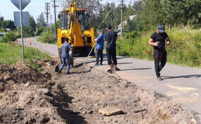 В Янино-2 приступили к обустройству тротуара