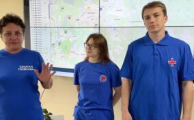 Фельдшеры скорой помощи из Всеволожска поздравили ленинградцев с днем рождения региона