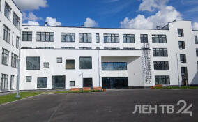 Новая школа в Буграх готова на 92%