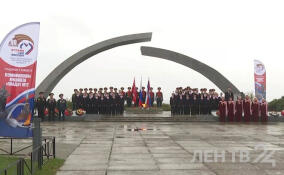 Военные Ленобласти приняли участие в телемосте «Поклонимся великим тем годам»