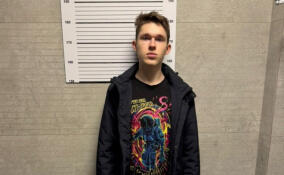 В Янино-1 задержали курьера мошенников, обманувшего пенсионерку