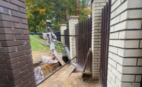 Суд потребовал от собственников освободить берег озера Вероярви