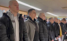 Во Всеволожске проводили первых осенних призывников