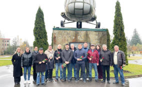 В Агалатово отметили 77-летие армейской авиации России