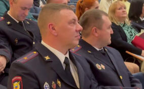 Всеволожских полицейских поздравили с профессиональным праздником