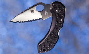 Мужчина задержали за нападение на грузчика в Янино-1