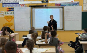 Сотрудники ГАИ провели беседу с учениками школы в Кудрово