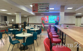 В образовательном центре «Кудрово» открыли кафе с роботом