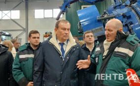 Дрозденко посетил Охтинский механический завод в Буграх