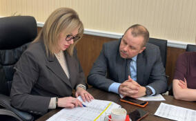 Бурак обсудила адресную программу с Единой службой заказчика