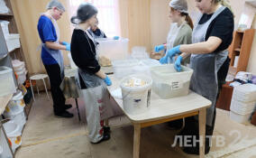 Кадеты из Щеглово готовят блюда для бойцов СВО