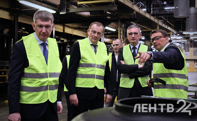Дрозденко и Решетников посетили завод Ikon Tyres