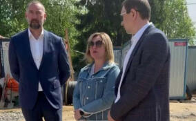Лира Бурак посетила стройку досугового центра в Лупполово
