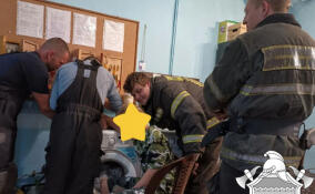 Спасатели помогли подростку, который не мог снять кольцо с пальца