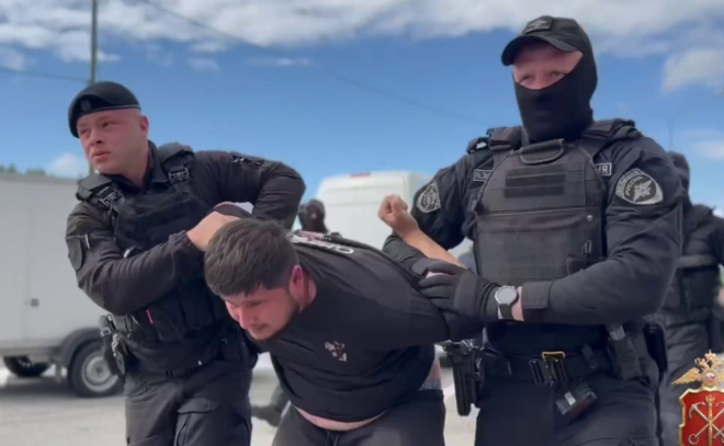 Полицейские задержали четырех нелегалов во время рейда
