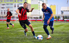 В Янино-1 стартовал чемпионат по мини-футболу