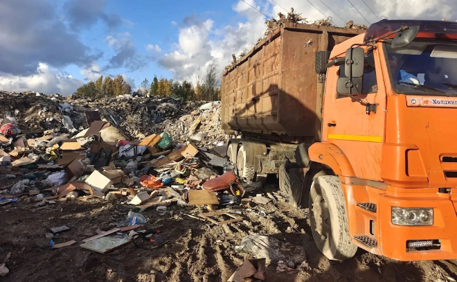 Пять дел возбудили из-за нелегальной свалки в Свердловском поселении