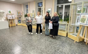 Во Всеволожске открылась выставка «И дольше века длится жизнь»