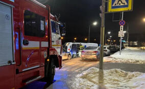 В Кудрово скорая помощь перевернулась на бок в ДТП
